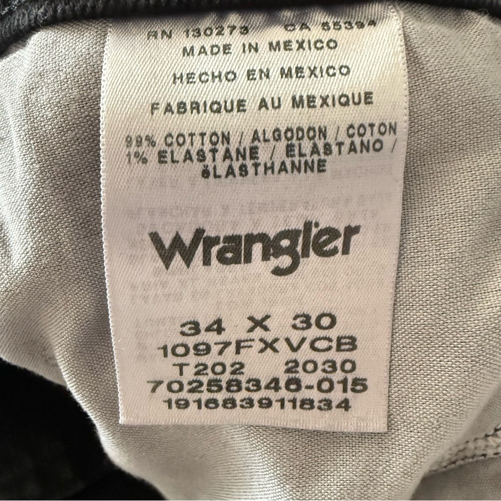 Wrangler Men's Black Straight Legged Jeans - Picture 8 of 8